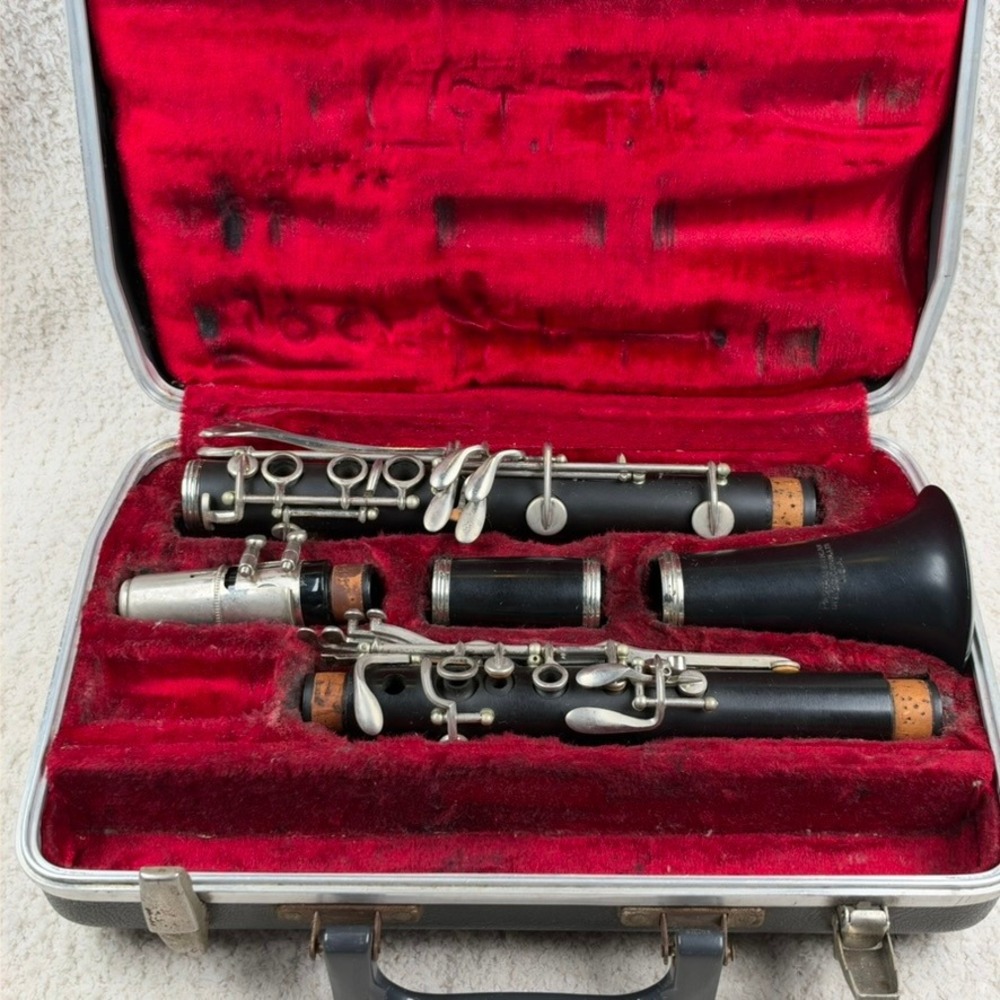 Vintage Pan-American Div C.G. Conn Ltd Clarinet USA Made Bundy Hard Case Black